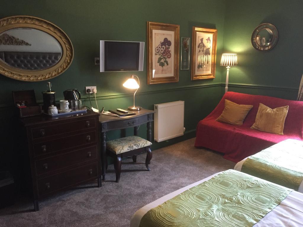 The Retreat Castle Bed & Breakfast Bonnyrigg Bagian luar foto