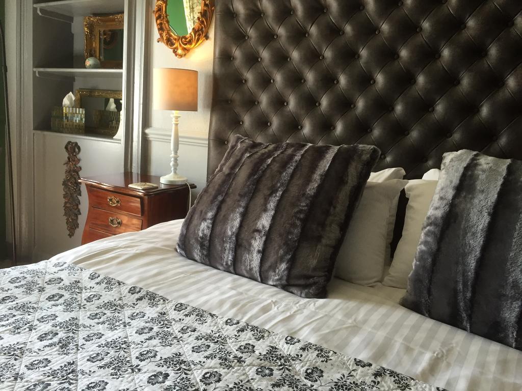 The Retreat Castle Bed & Breakfast Bonnyrigg Bagian luar foto