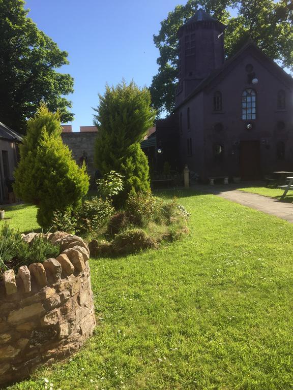 The Retreat Castle Bed & Breakfast Bonnyrigg Bagian luar foto