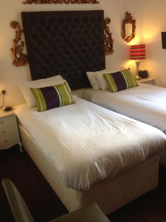 The Retreat Castle Bed & Breakfast Bonnyrigg Bagian luar foto